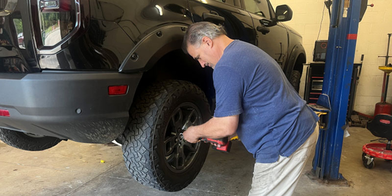 Image of Waiting Are Of The Shop